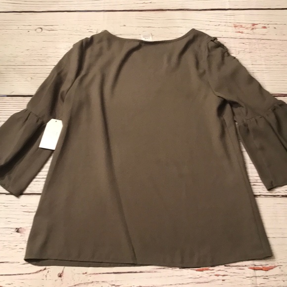 Olive Top Bell Sleeves NWT! - Picture 4 of 6